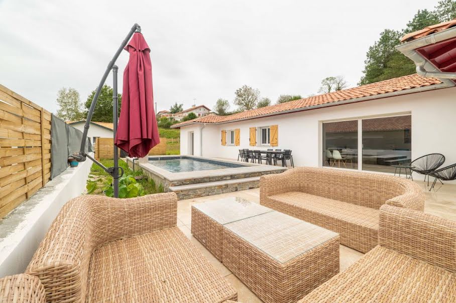 Vente maison 5 pièces 145 m² à La Bastide-Clairence (64240), 549 000 €