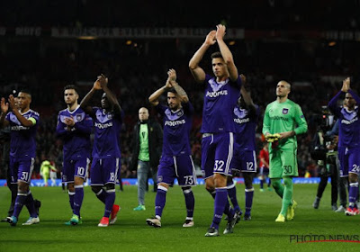 Engelse kranten vol lof over spelers én fans van Anderlecht: "Hemeltjelief, wat duurde het lang om ze af te schudden"