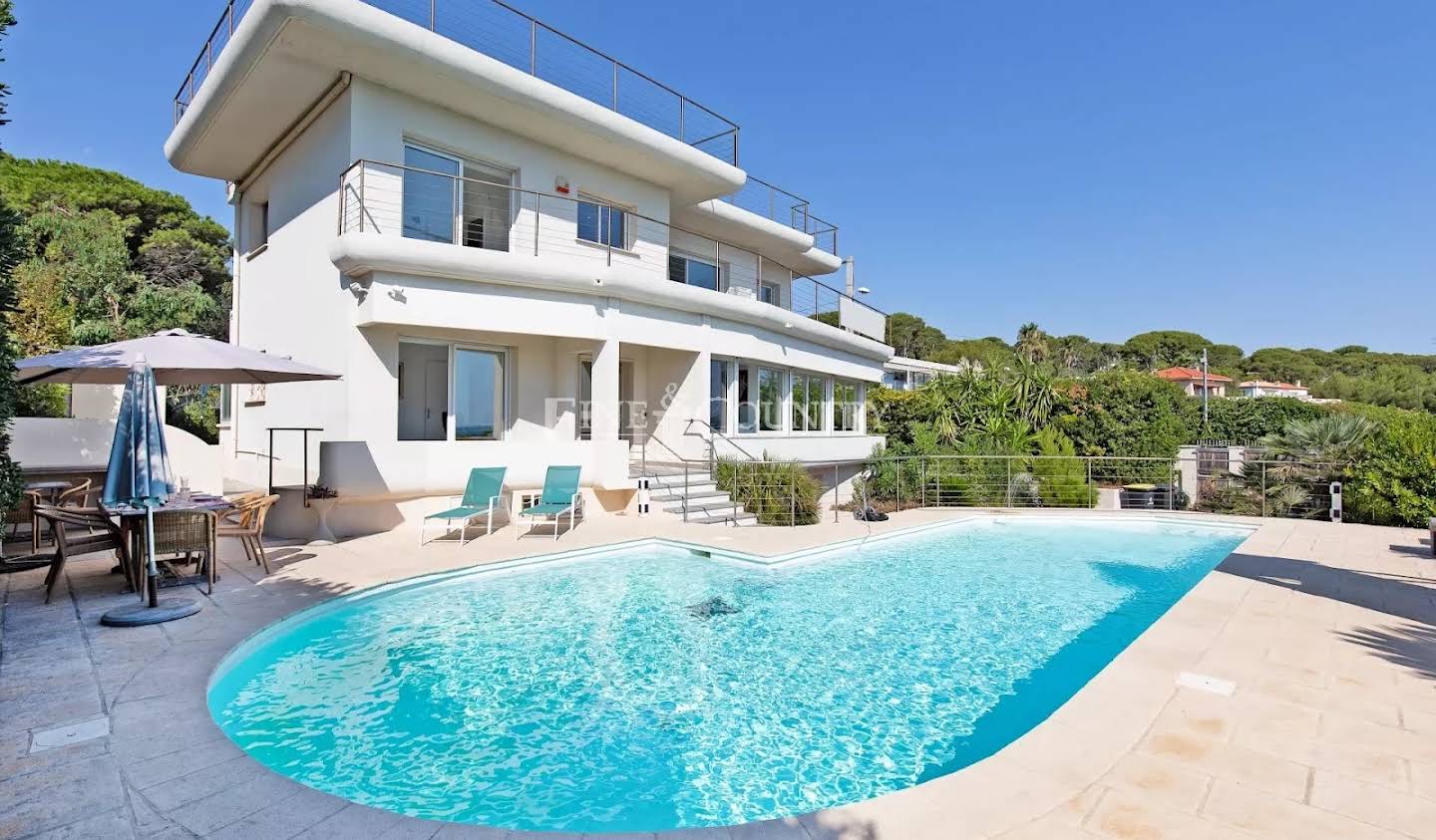 House with pool Antibes