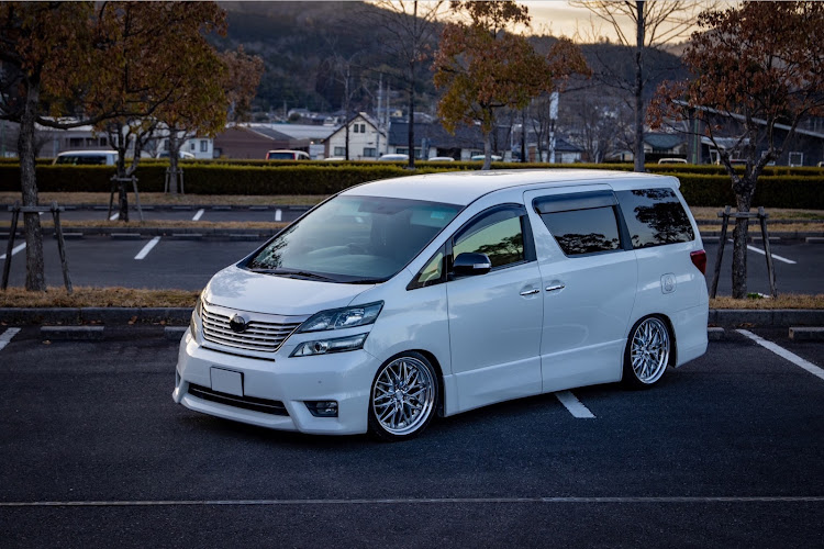 ヴェルファイアの純正もどし・さびしいなぁ・６月もよろしくお願いします・不正改造車取締月間・カーチューンに感謝に関するカスタム事例の投稿画像1枚目