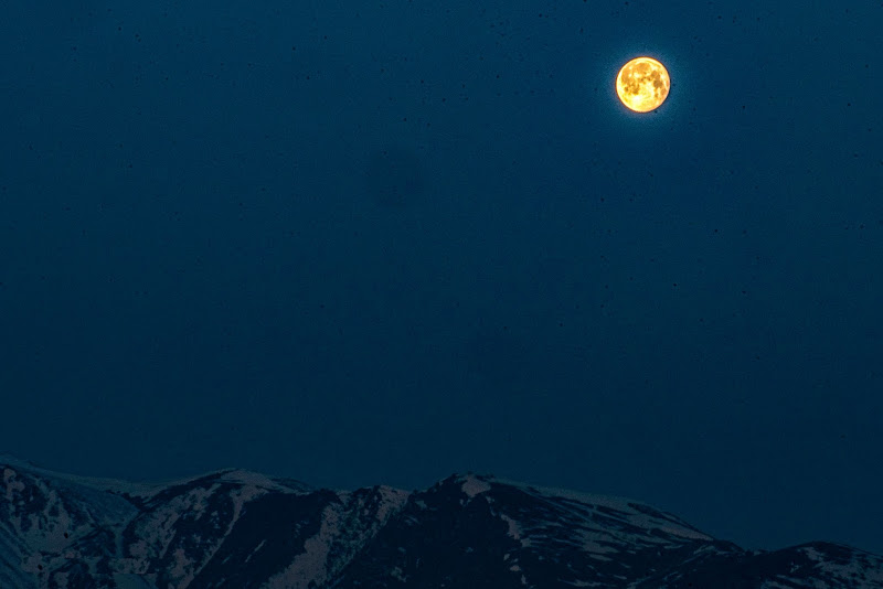 La luna e i monti di Sergio Giunipero