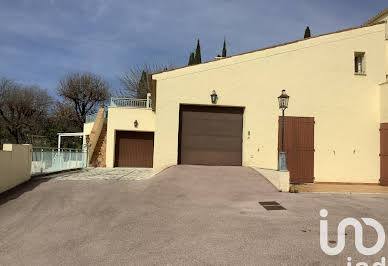 House with pool and terrace 4