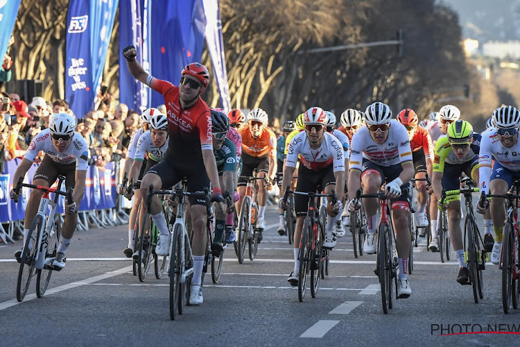 Groep Van Avermaet gegrepen in slotkilometers maar Capiot zorgt wel voor Belgische zege in Boucles de la Mayenne