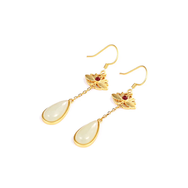 Boucles d'oreilles pendantes en argent sterling, jade Hetian incrusté, or antique, longue agate rouge. Raffinement.