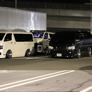 ハイエース