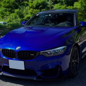 M4 クーペ F82