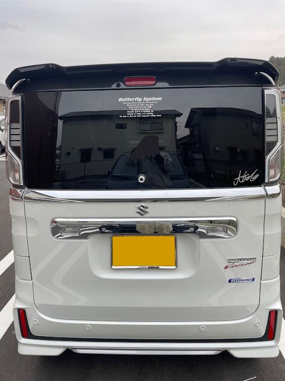 スペーシアカスタムの#aiちゃんしか勝たん・いい感じ♪・バタフライシステム・ステッカーだけ・洗車したい…に関するカスタム事例の投稿画像1枚目