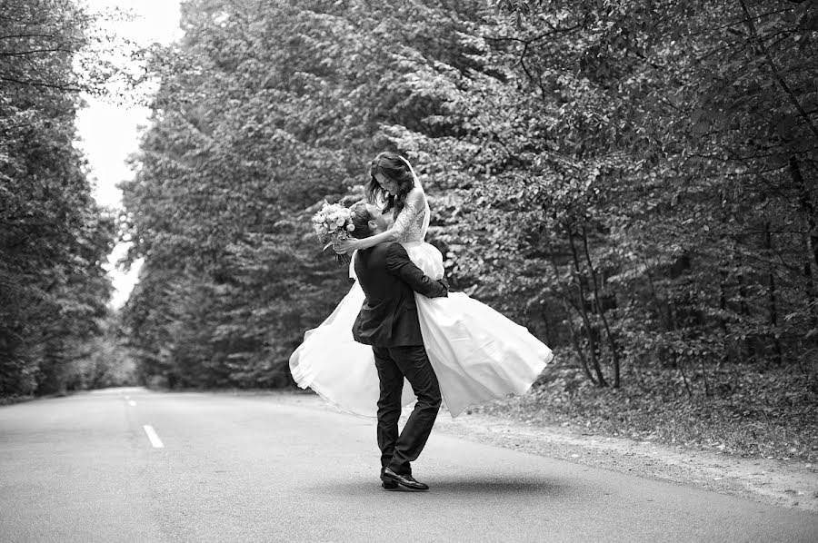 Fotógrafo de casamento Talinka Ivanova (tinka). Foto de 12 de fevereiro 2018