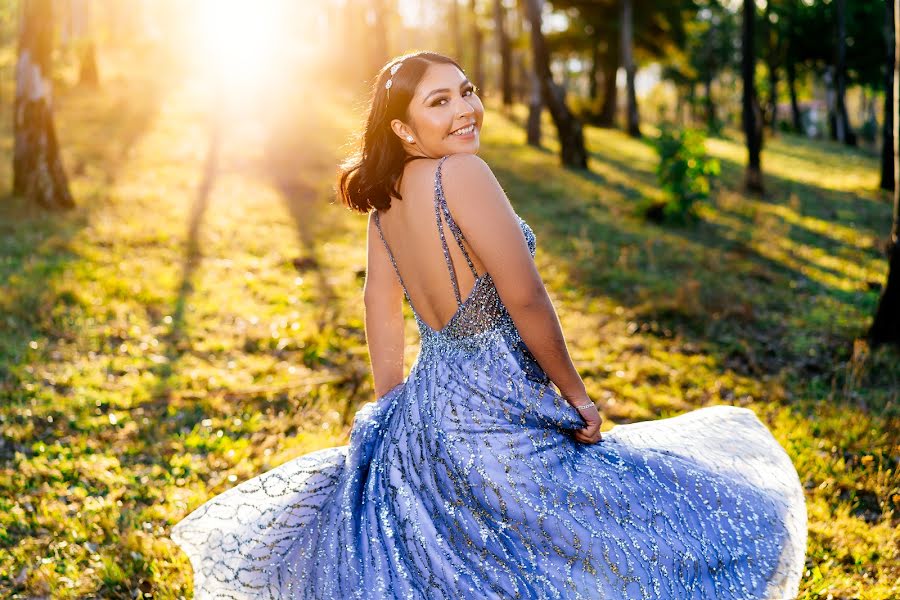 Fotógrafo de casamento Melba Estilla (melbaestilla). Foto de 23 de fevereiro 2023