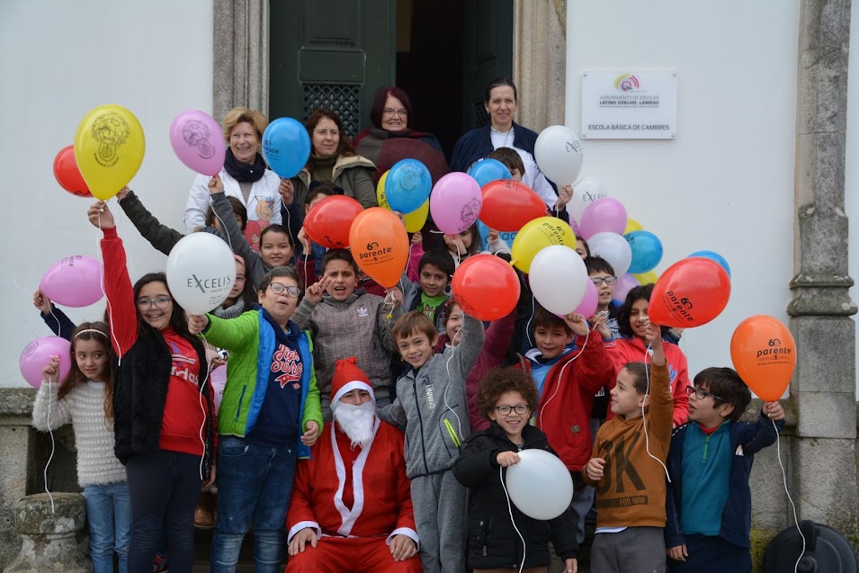 Última hora!! O pai natal dos bombeiros de Lamego foi à escola!!