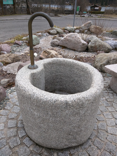 Troggtrink Brunnen