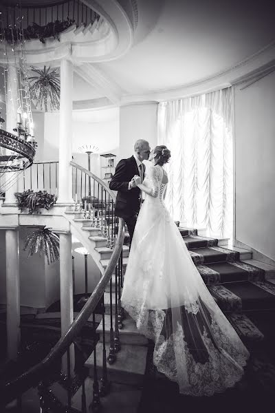 Wedding photographer Pavel Neunyvakhin (neunyvahin). Photo of 2 February 2014