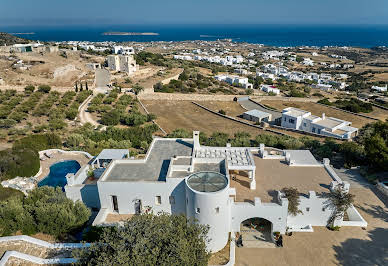 Villa with garden and terrace 2