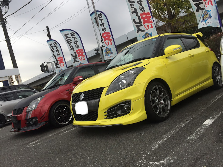 スイフトスポーツのS.H.I.L.I.S.・TEAM HOT COFFI・T.S FACTORY・プチオフに関するカスタム事例の投稿画像5枚目