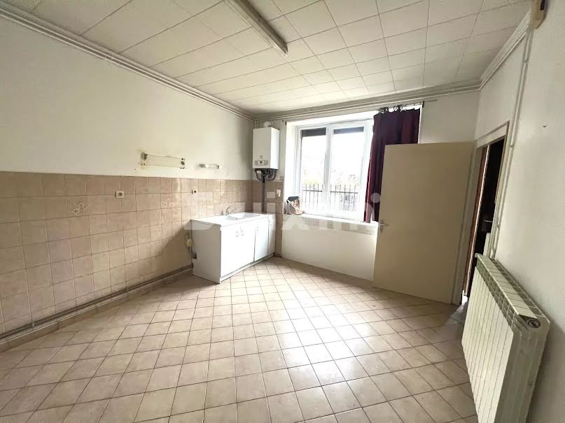 Vente maison 3 pièces 90 m² à Beaufort (39190), 96 500 €