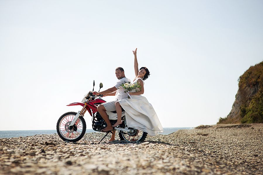 Wedding photographer Natali Tokareva (natali09). Photo of 2 February 2021