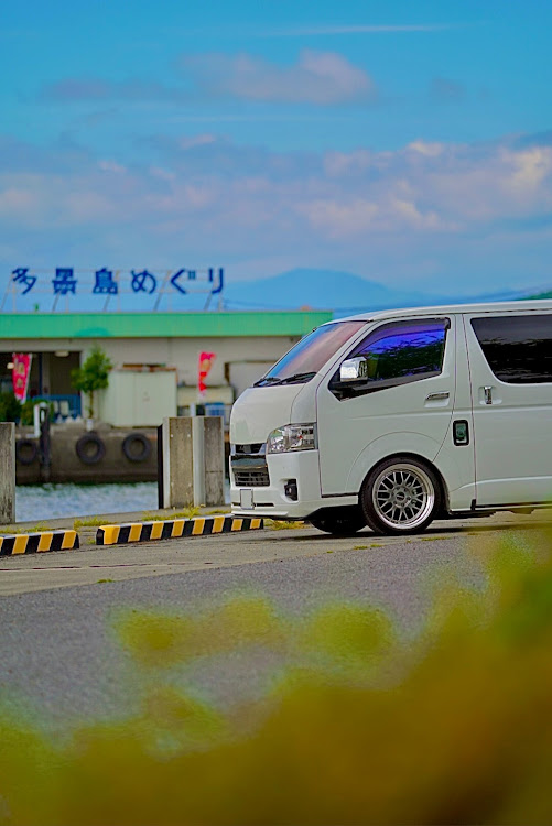 ハイエースバンの山と愛車・K-magic・メタセコイア並木・あのベンチ・湖と愛車に関するカスタム事例の投稿画像8枚目