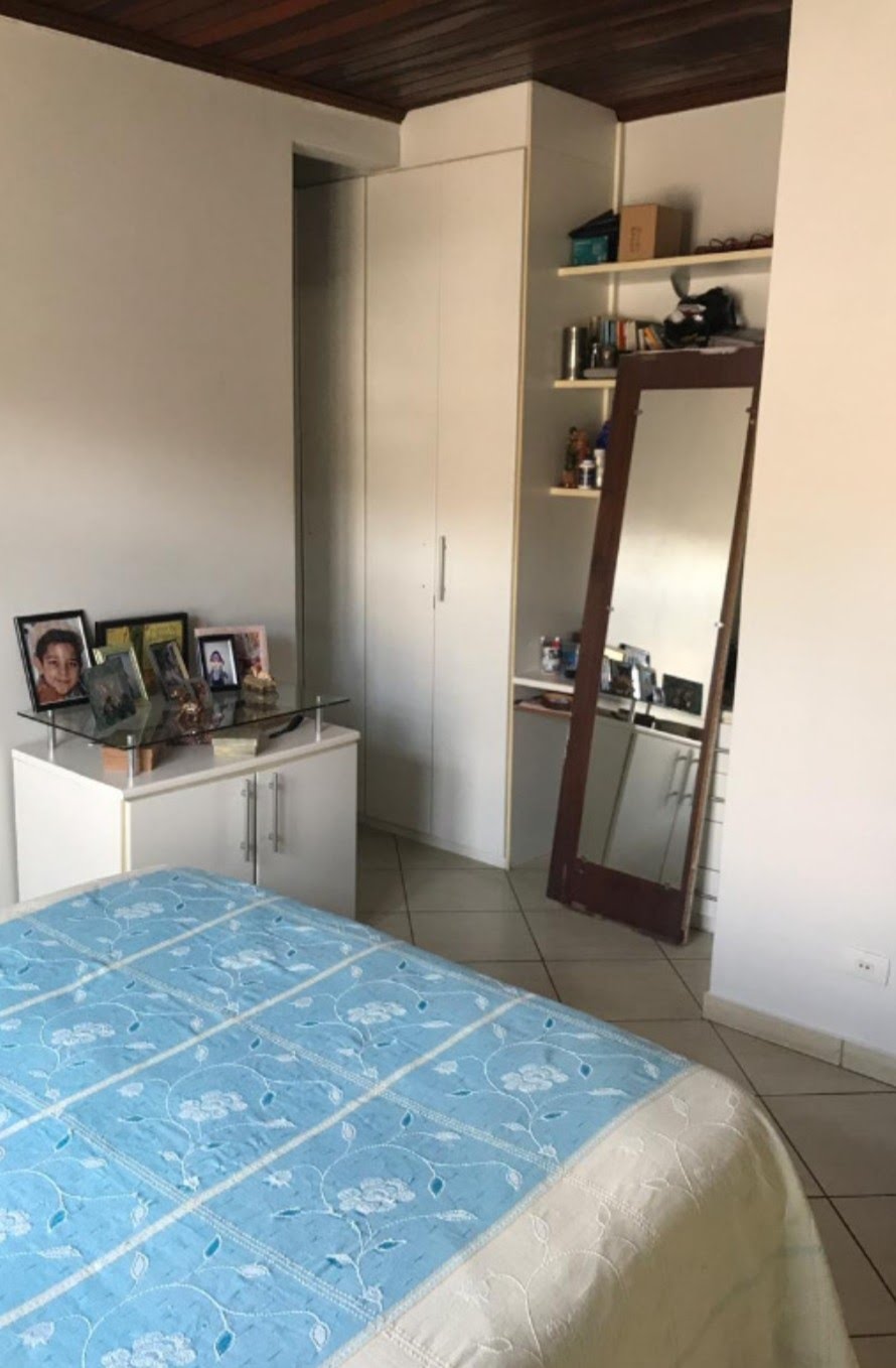 Casa à venda com 4 quartos, 330m² - Foto 9