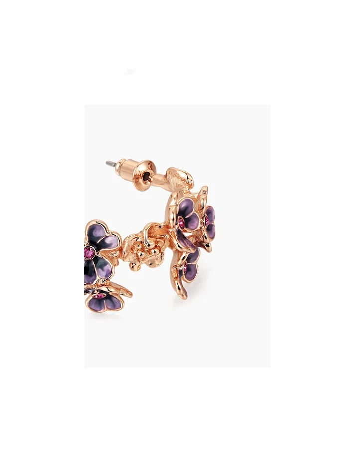 Boucles d'oreilles élégantes dégoulinantes d'huile faites à la main. Un design unique pour un look sophistiqué et ajouter une touche d'éclat.