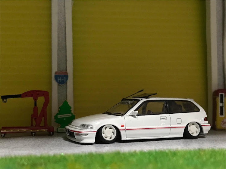 REDSPIDERさんが投稿したミニカー・1/64ミニカー・ミニカー改造・盆栽・ジオラマに関するカスタム事例の投稿画像5枚目