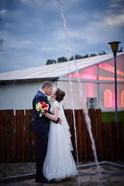 Wedding photographer Mihai Petrila (mihaifotograf). Photo of 21 June 2017