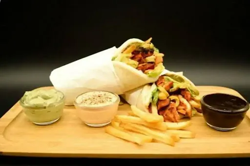 Chicken Crispy Kuboos Shawarma