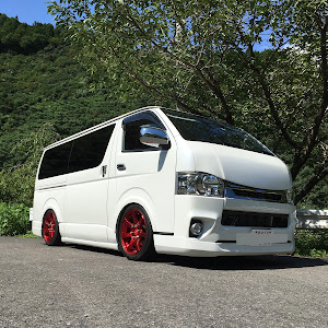 ハイエースバン TRH200V