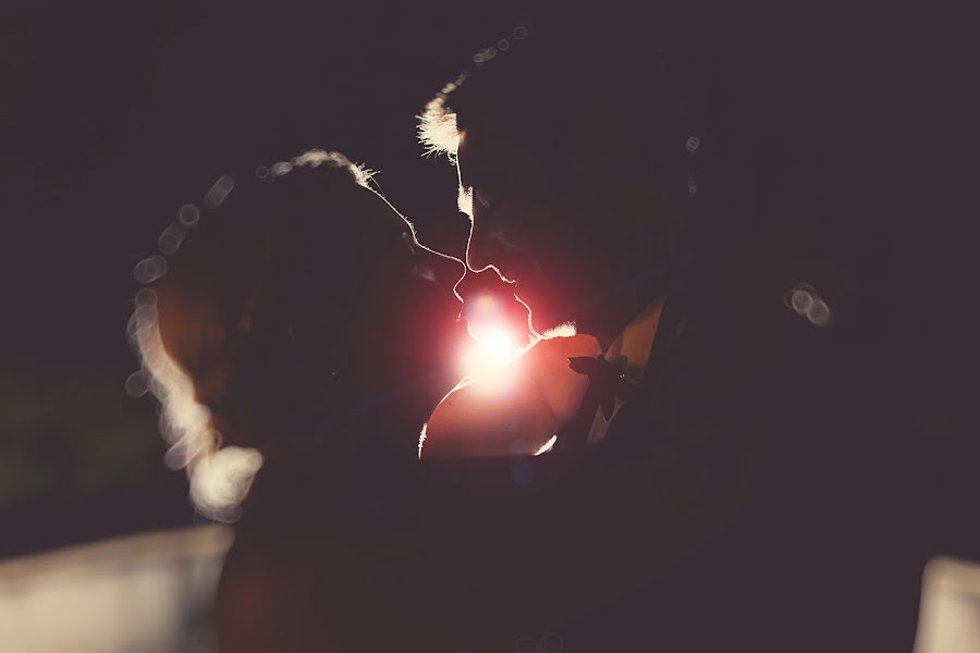 Fotógrafo de casamento Stefan Krovinovic (skop). Foto de 26 de janeiro 2016