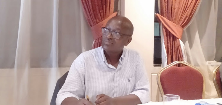 Former ICJ board chairman and human rights lawyer Njonjo Mue during a roundtable discussion with journalists at imperial hotel in Kisumu on Tuesday.