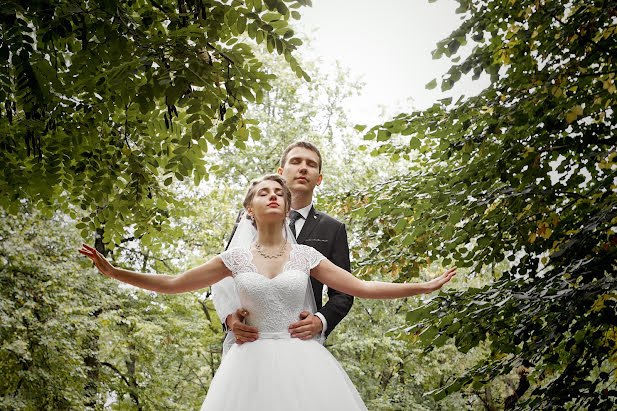 Fotógrafo de bodas Oleg Betenekov (betenekov). Foto del 18 de marzo 2017