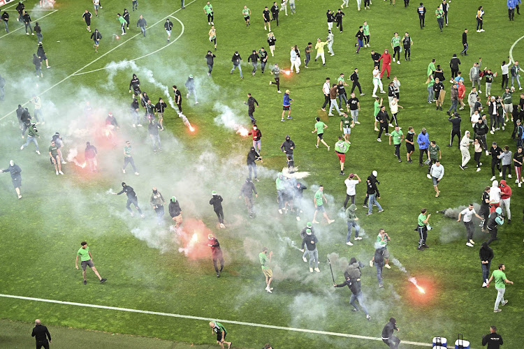 Incidents à Saint-Etienne : plusieurs personnes blessées dont des joueurs auxerrois