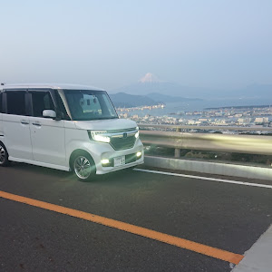 Nボックスカスタム JF4
