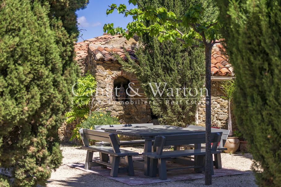 Vente villa 10 pièces 250 m² à Le Castellet (83330), 1 660 000 €