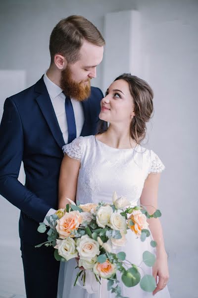 Wedding photographer Alina Petrova (alya2016). Photo of 17 January 2018