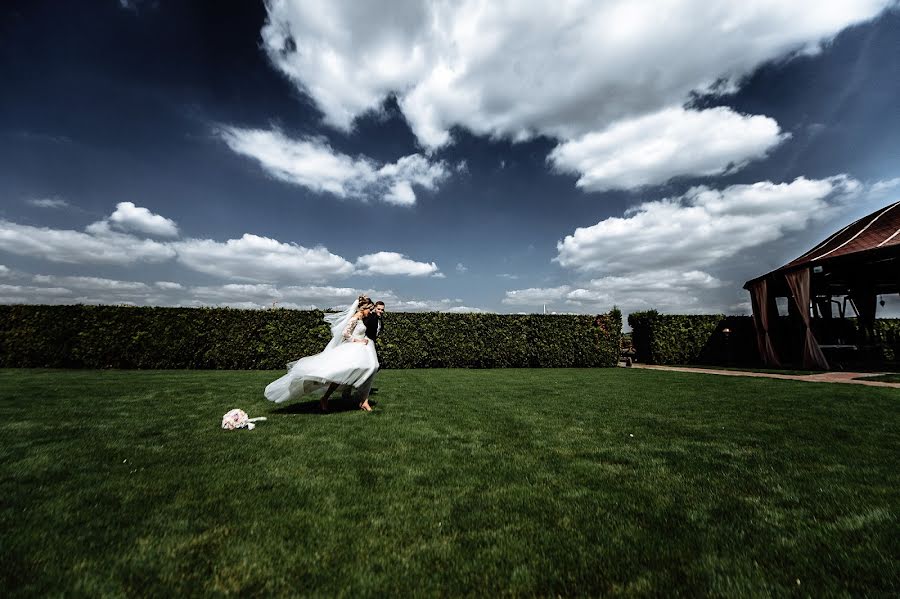 Fotógrafo de casamento Vladimir Ryabkov (stayer). Foto de 15 de fevereiro 2017