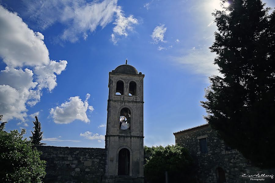 Wedding photographer Eisar Asllanaj (fotoasllanaj). Photo of 26 May 2015