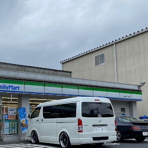 ハイエースバン