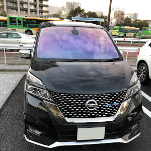 セレナ GNC27
