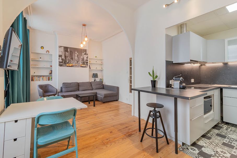 Location  appartement 3 pièces 59.4 m² à Marseille 2ème (13002), 820 €