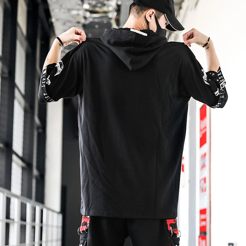 Men's hooded sweater