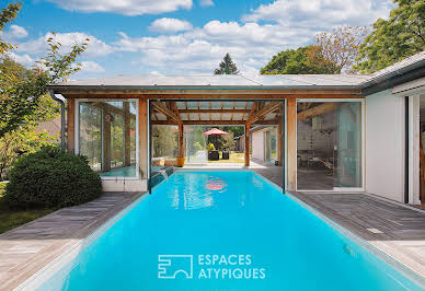 Maison avec piscine et terrasse 9