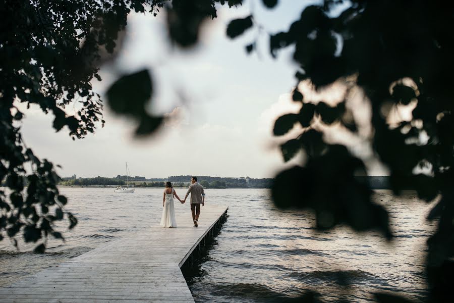 Wedding photographer Maksim Spiridonov (maximspiridonov). Photo of 1 September 2016