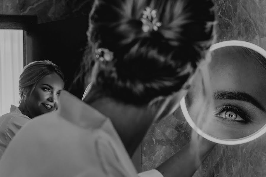 Fotografo di matrimoni Viktoriya Romanova (panna). Foto del 8 agosto 2019