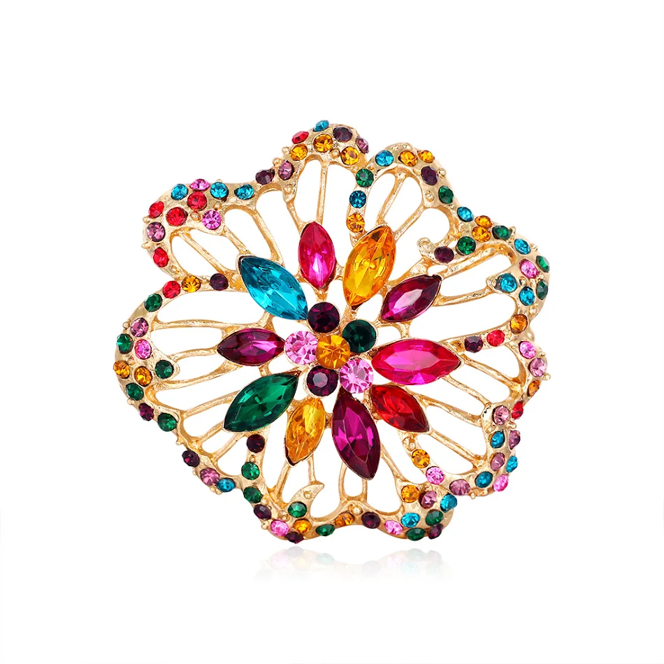 Vintage Corsage de Flores Huecas con Pedrería Colorida – Elegancia Clásica para Bodas y Eventos Especiales, Destacando tu Estilo.