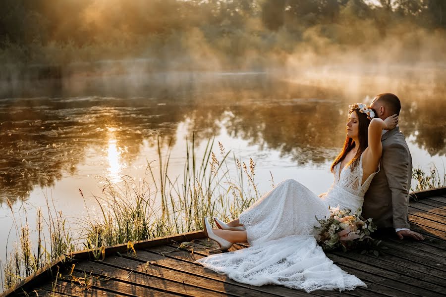 Fotografo di matrimoni Łukasz Potoczek (zapisanekadry). Foto del 14 novembre 2021