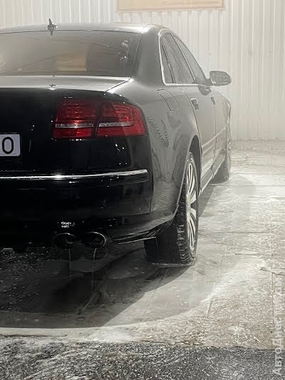продам авто Audi S8  фото 2