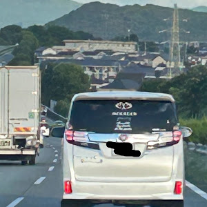ヴェルファイア AGH30W