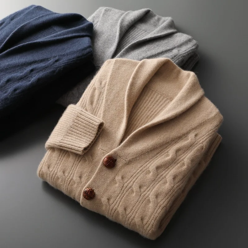 Abrigo grueso de hombre con cuello retorcido y botones, tejido de punto a la moda, ideal para abrigo y estilo.