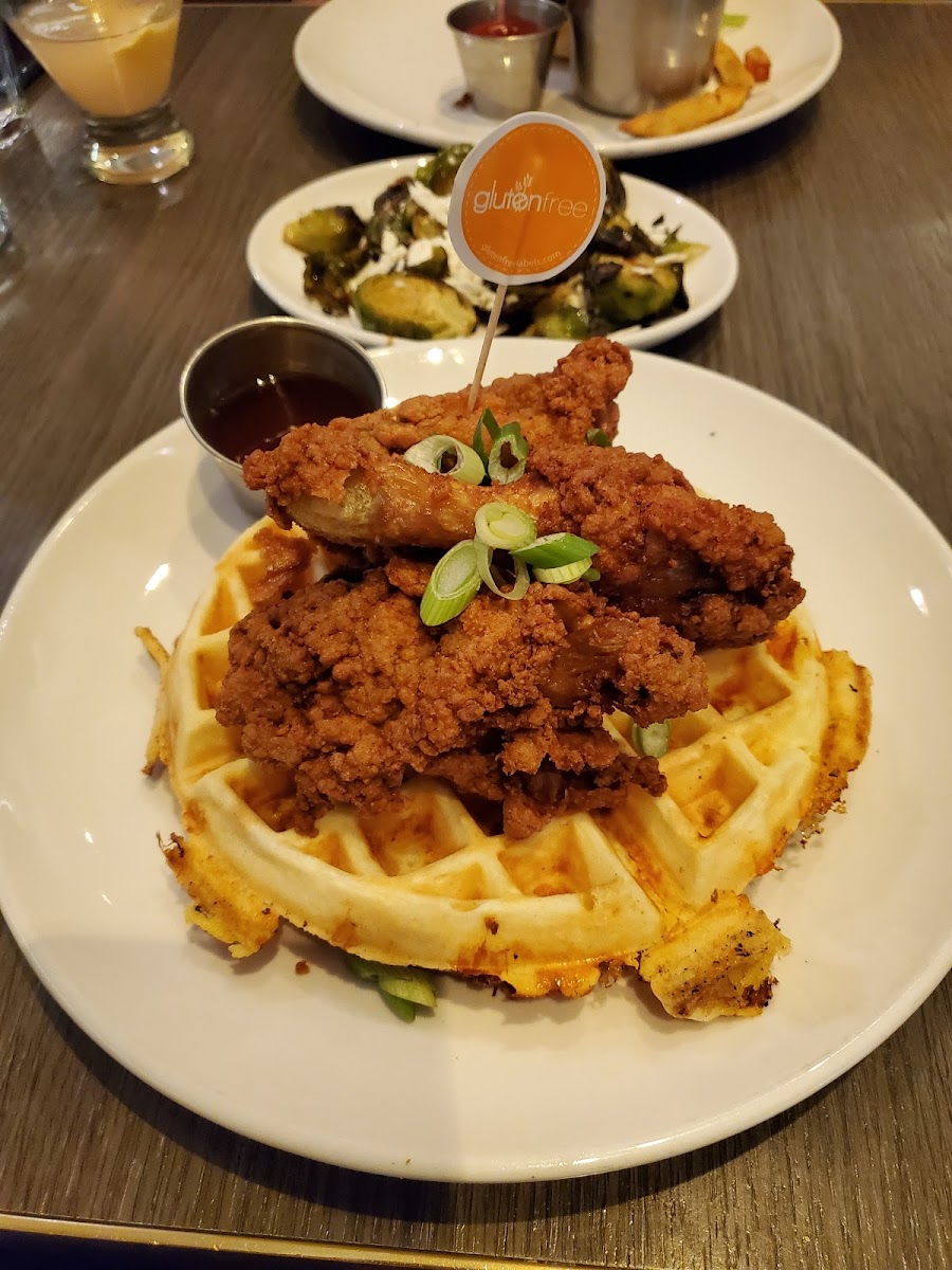 Fried chicken and Cheddar Waffle