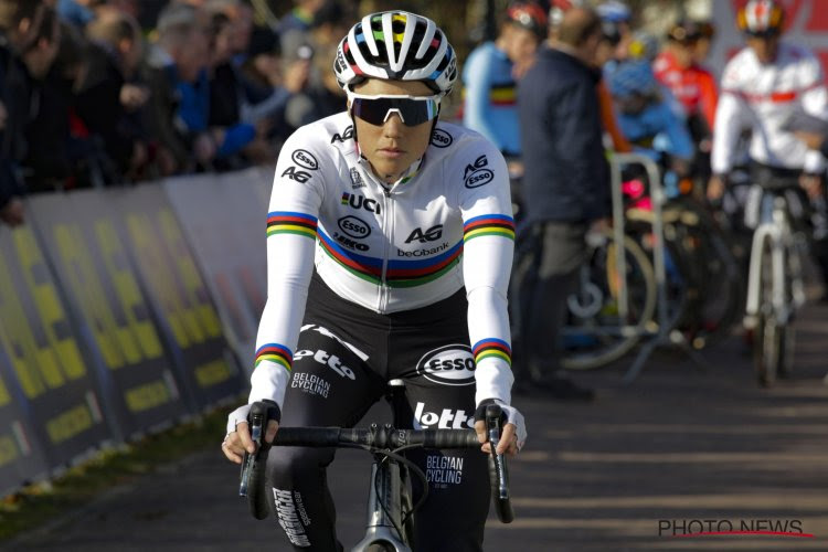 Sanne Cant onder de indruk van winnares in Azencross